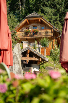 Naturdorf-Hütte ©Daniel Kogler